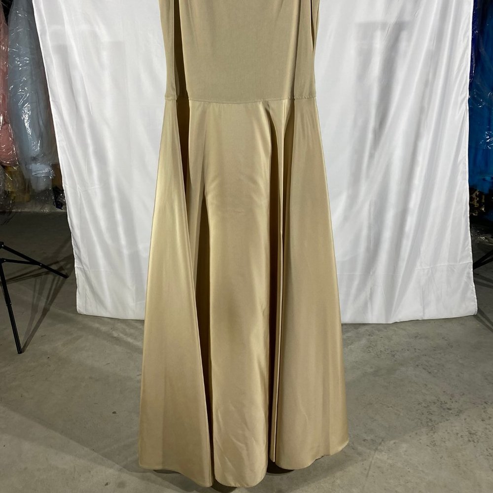 JS Collections Dress - Picture 2 of 8